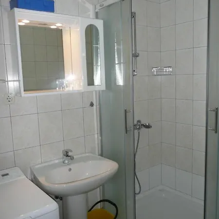 Two-bedroom In Barbat Vi *