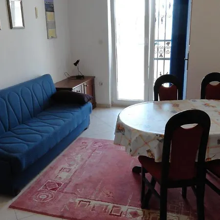 Two-bedroom In Barbat Vi *